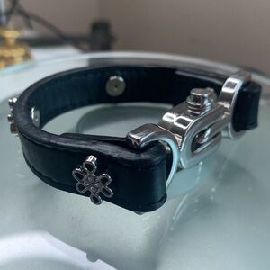 Leather strap bracelet